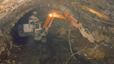 Rock breaking in a tunnel using 300 kg- HRB