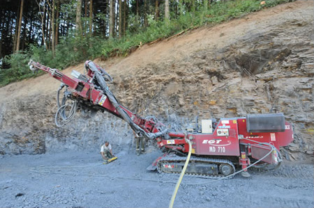 Foreuse hydraulique en travail