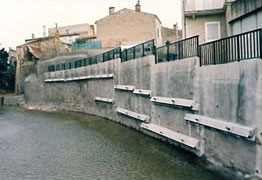 Muro berlinés anclado y muro berlinés.