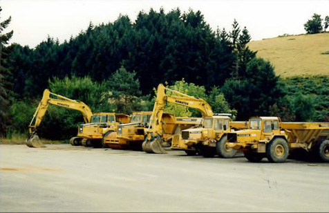 Excavators, dumpers, compactors...