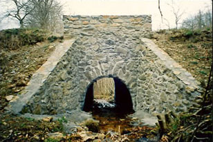 Repointing of a small stone structure