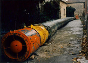 Ventilacion forzada para reparaciones en un tunel.