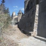 Cité de Carcassonne - Paroi clouée sur le talus aval des remparts 
